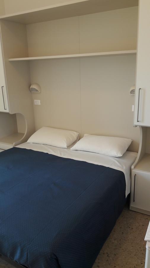 B&B - Meuble' - Hotel " Cordiale " Misano Adriatico Dış mekan fotoğraf